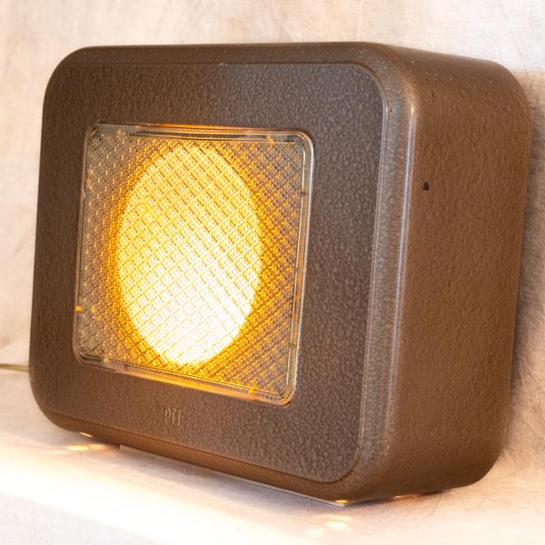 SPEAKER LIGHT